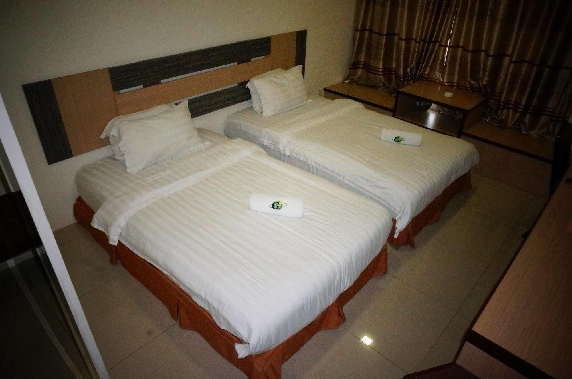 Oyo 776 Fame Hotel Seremban