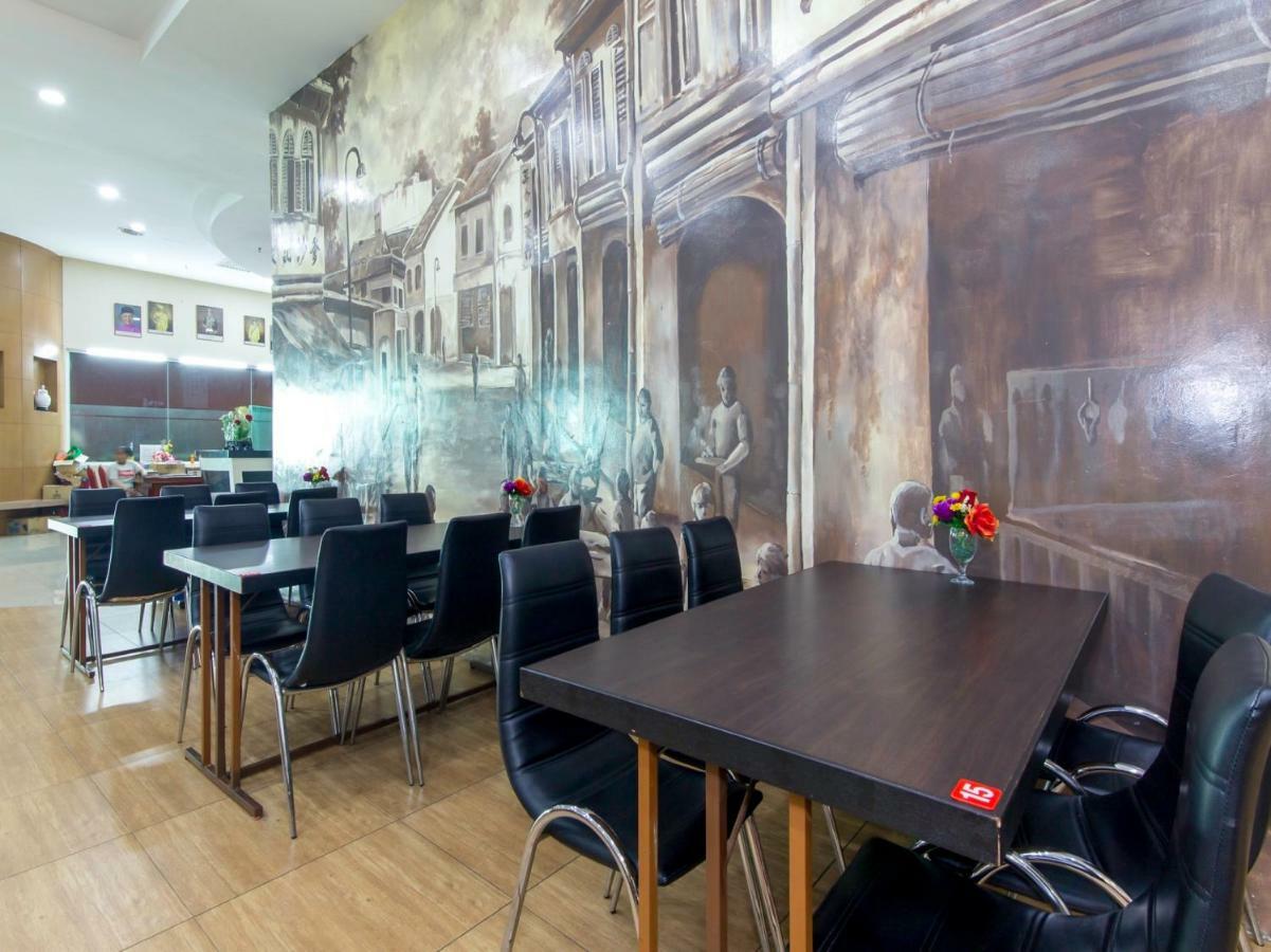 Hotel Oyo 776 Fame 2*