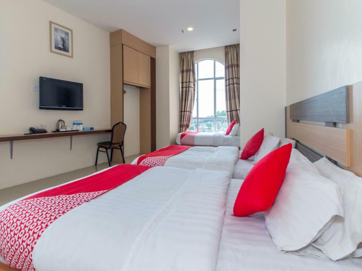 Oyo 776 Fame Hotel Seremban