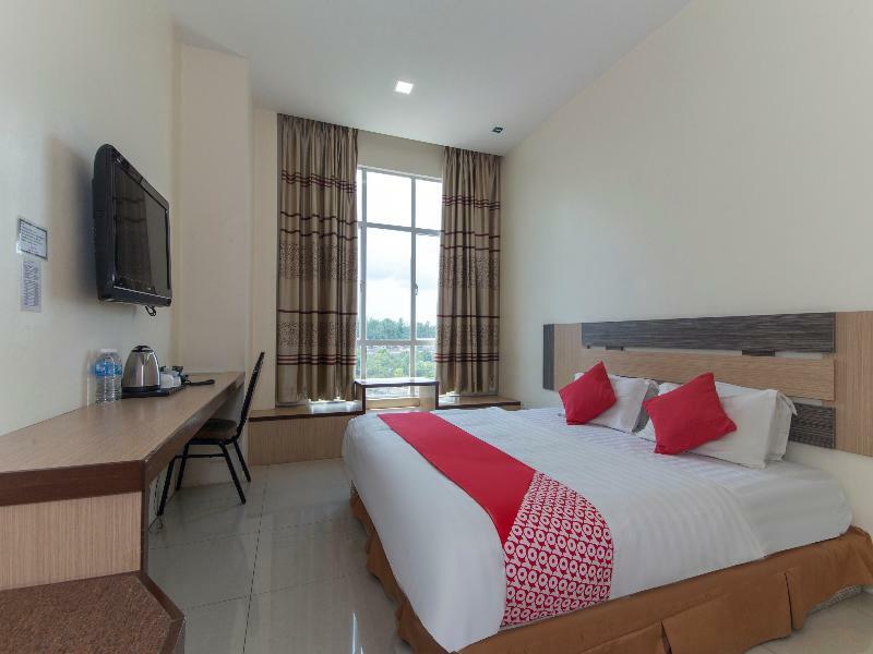 Hotel Oyo 776 Fame Seremban