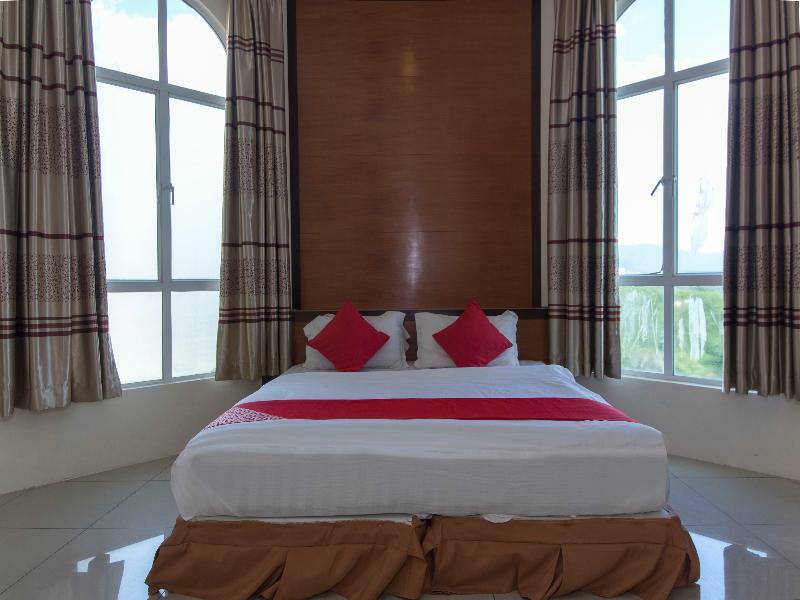Hotel Oyo 776 Fame 2*
