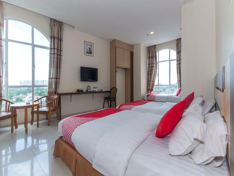Hotel Oyo 776 Fame Seremban