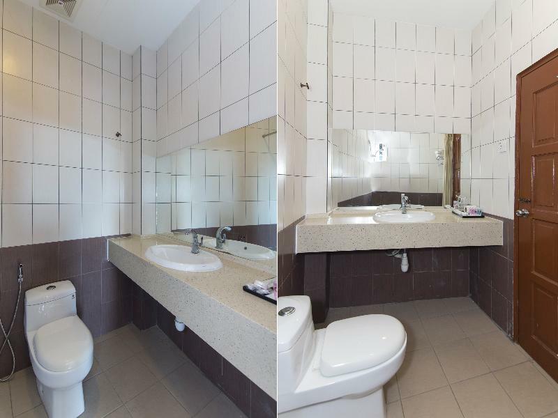 Oyo 776 Fame Hotel